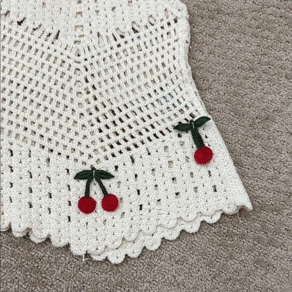 Cherry Crochet White Top - Picture 4 of 9